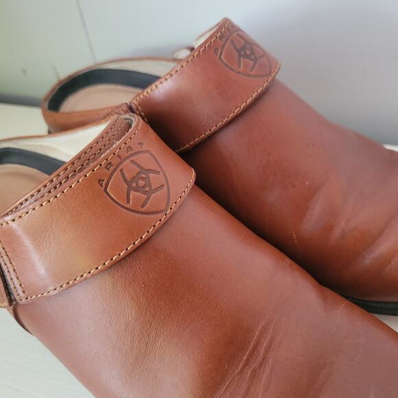Ariat Womens Size 7B Western Closed Toe Leather Mules Shoes Brown Slip On - Picture 2 of 11